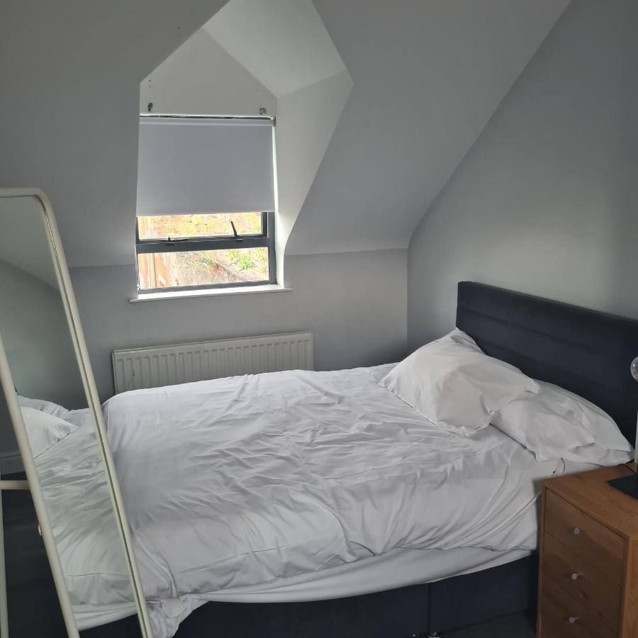 Perfect Centre 3 Bedroom Free Parking *