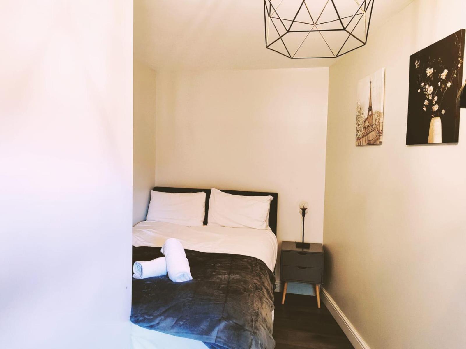 Perfect Centre 3 Bedroom Free Parking Belfast