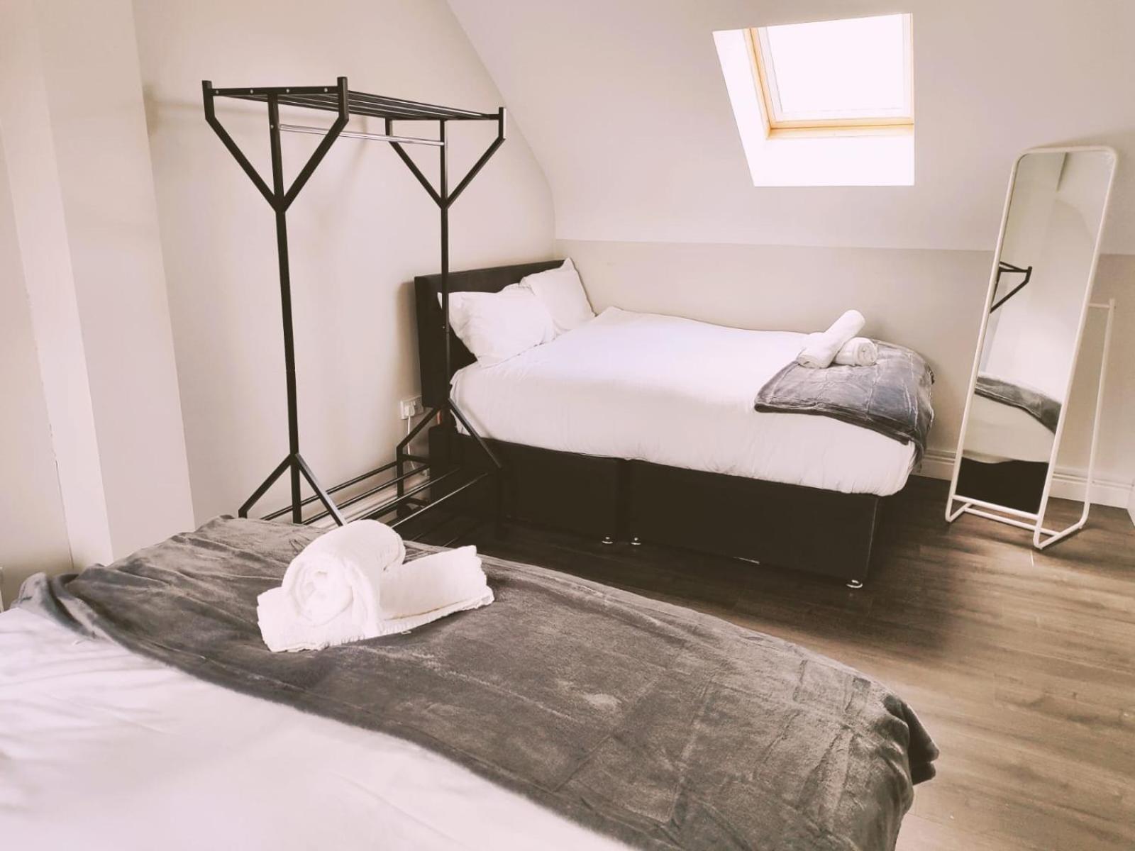 Perfect Centre 3 Bedroom Free Parking